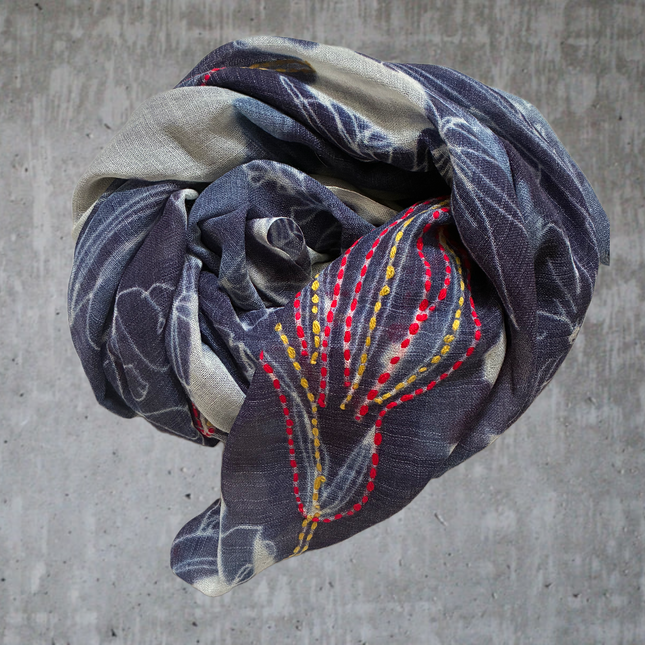 Sciarpa ricamata a mano 100% Lana ❄️ Alaska