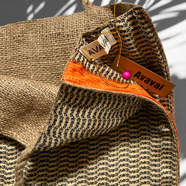 The Silky Tote Bag + scrunchie ☀️ Zahara