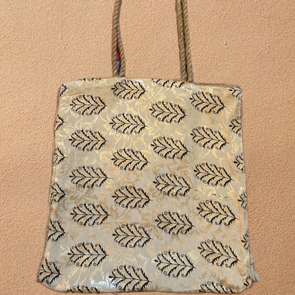 The Silky Tote Bag + Scrunchie ☀️Papirus