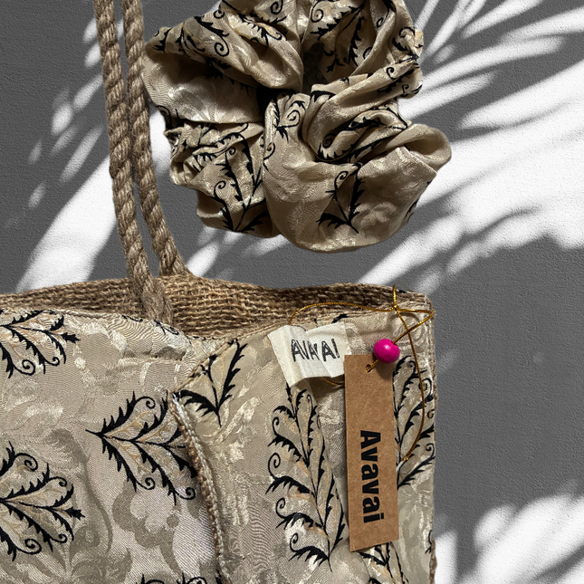 The Silky Tote Bag + Scrunchie ☀️Papirus