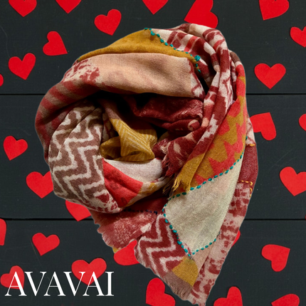 Sciarpa 100% Lana Ricamata a mano ❤️ Frankie