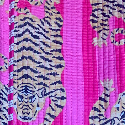 Tigers & Stripes Tote Bag 🐾 Fucsia