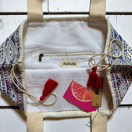 Borsa da Spiaggia con dettagli ricamati a mano 🦞 Vandana
