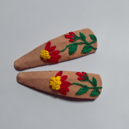 Fermagli Zinnia — Ricamati a Mano