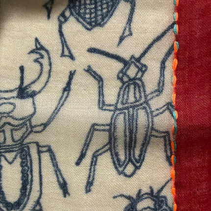 Sciarpa 100% Lana Ricamata a Mano ❄️ Beetles