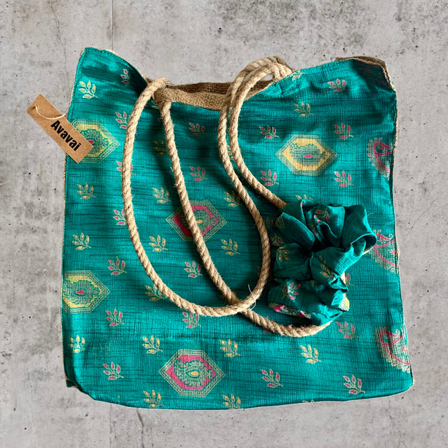 The Silkie Shopper Bag + Scrunchie ★ Esmeralda