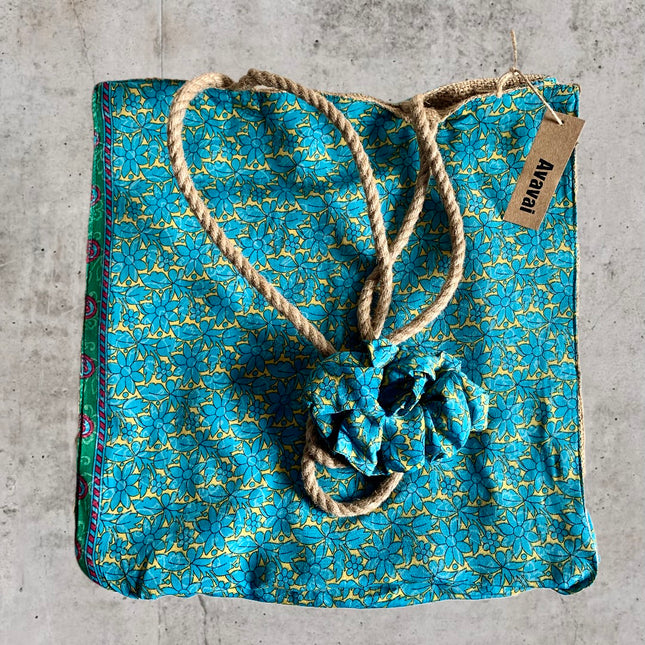 The Silky Shopper Bag + Scrunchie ★ Babilonia