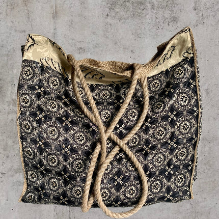 The Silky Shopper Bag + Scrunchie  ★ Papirus