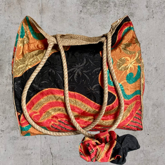 The Silkie Shopper Bag + Scrunchie ★ Belen