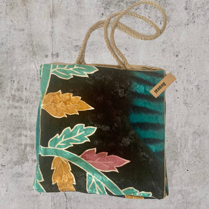 The Silky Shopper Bag + Scrunchie ★ Ramillion