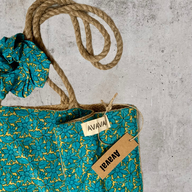 The Silky Shopper Bag + Scrunchie ★ Babilonia
