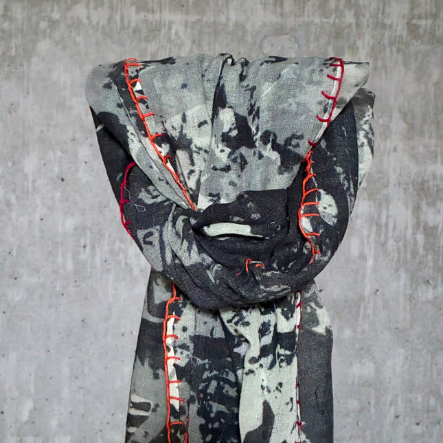 Sciarpa 100% Lana ricamata a mano ❄️ Bram