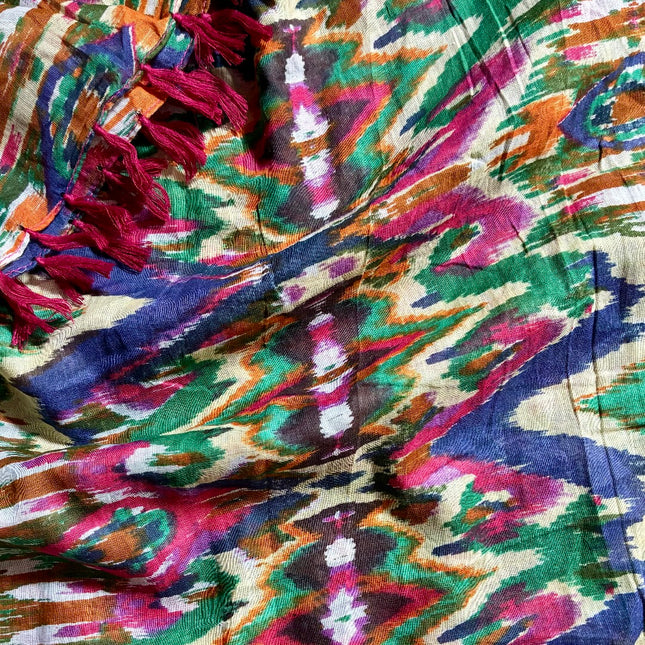 Sciarpa Ikat - dettaglio sarong 100% cotone motivo ikat - Avavai