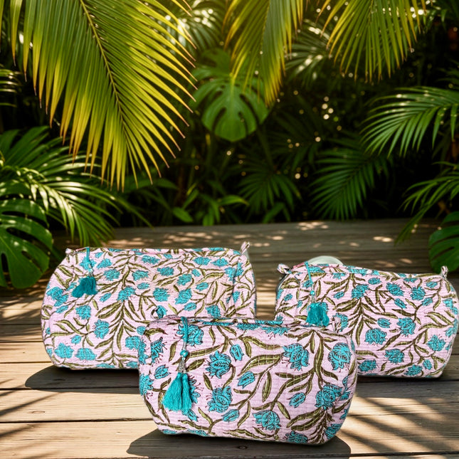 Roary Pouches 🐾 Poinsettia