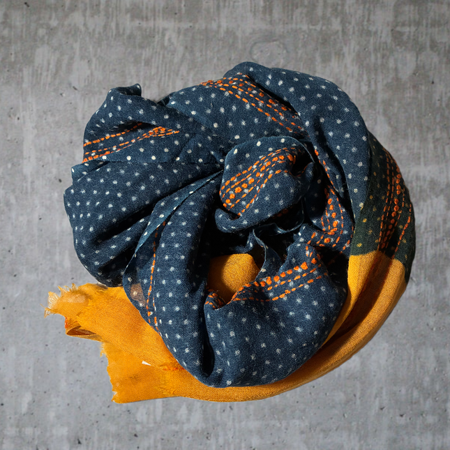 Sciarpa Ricamata a mano 100% Lana ❄️ Orleans