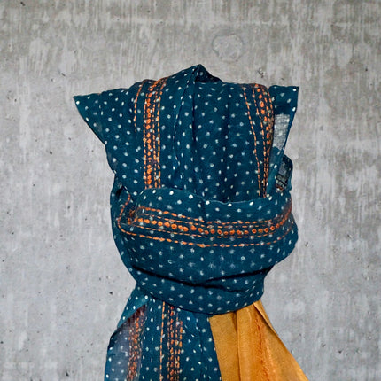 Sciarpa Ricamata a mano 100% Lana ❄️ Orleans