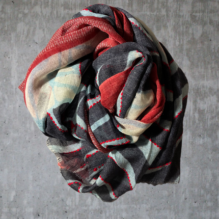 Sciarpa ricamata a mano 100% Lana ❄️ Palma