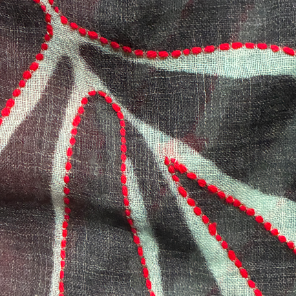 Sciarpa ricamata a mano 100% Lana ❄️ Palma