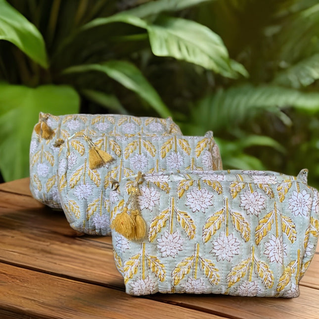 Roary Pouches 🐾 Jane Eyre