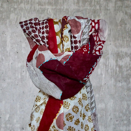 Sciarpa 100% Lana, Ricamata a mano ❄️ Xmas