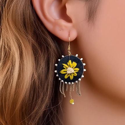 Blue Denim & Sunflowers 🌻 Orecchini Pendenti ricamati a mano