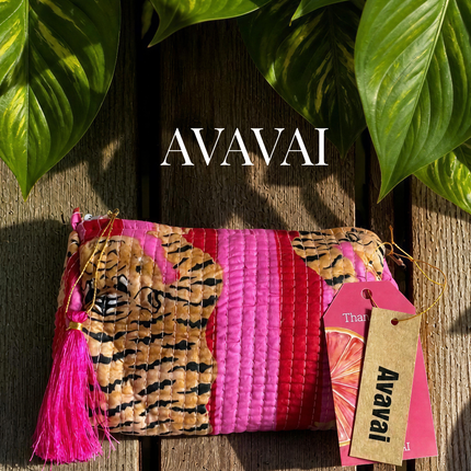 Roary Pouch 🐾 Tigers & Stripes Pink