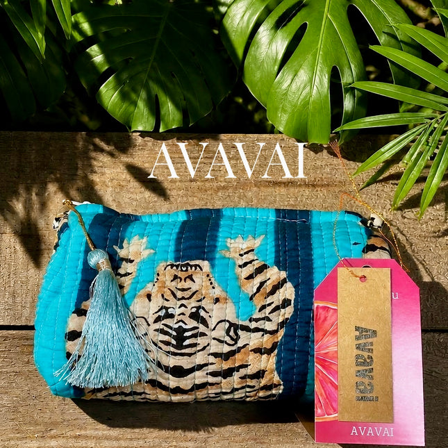 Roary Pouch 🐾 Tigers & Stripes Blue