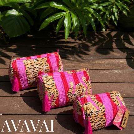 Roary Pouch 🐾 Tigers & Stripes Pink