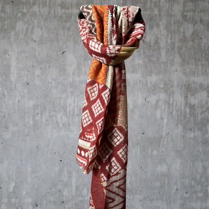 Sciarpa 100% Lana Ricamata a mano ❤️ Frankie