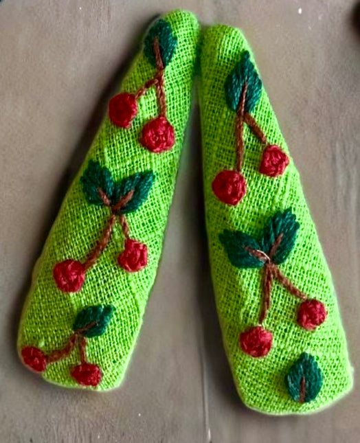 Hair Clips ❀ Cherry ❀ Fermagli Ricamati a mano